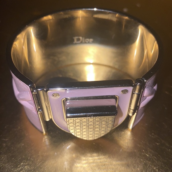DIOR 💯% authentic diorama pink metal/leather cuff - Picture 7 of 13
